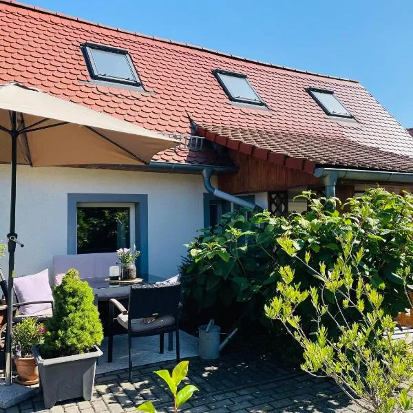 Ferienhaus Neuseenland，位于Großzössen的酒店