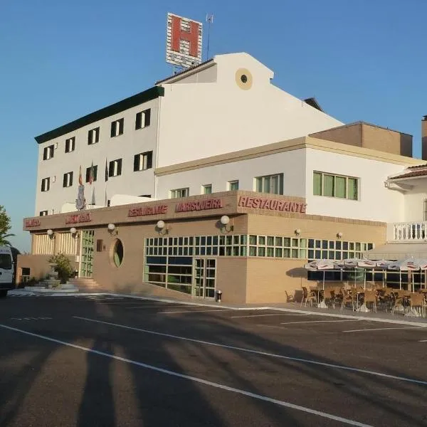 布拉斯卡酒店，位于Santa Eulália的酒店