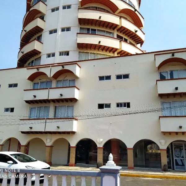 Gran Santiago Plaza，位于圣安德烈斯-图斯特拉的酒店