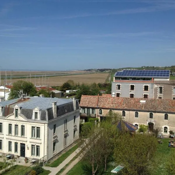 杜穆尼耶酒庄旅馆，位于Mortagne-sur-Gironde的酒店