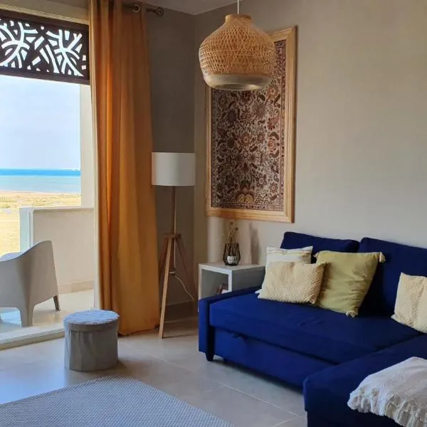 El Gouna Mangroovy Residence Sea View - kitesurfing，位于赫尔格达的酒店