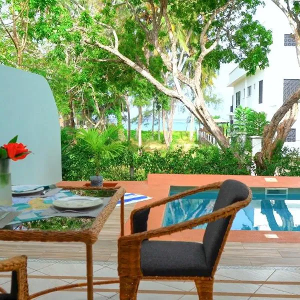 The Pool House & The Colobus House, Bella Seaview, Diani Beach, Kenya，位于迪亚尼海滩的酒店