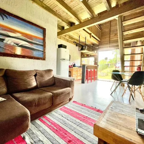 Rosa Lodge Lofts，位于普腊亚罗萨的酒店