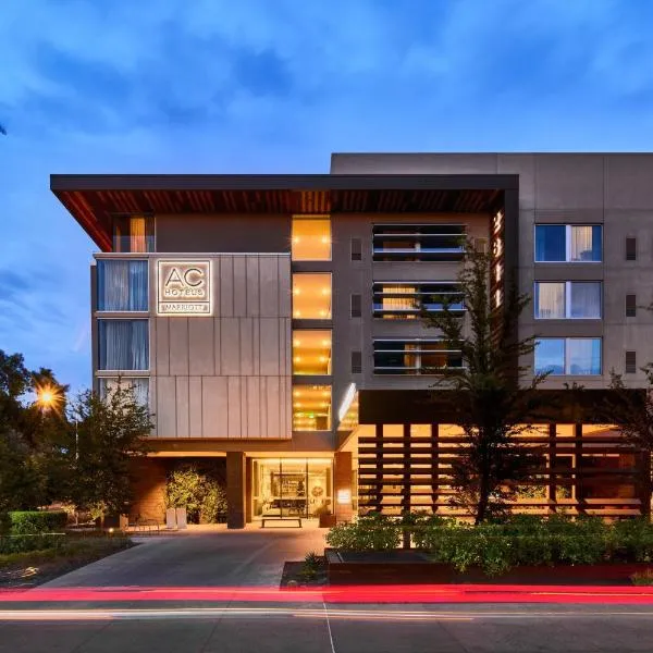 AC Hotel Phoenix Biltmore，位于凤凰城的酒店