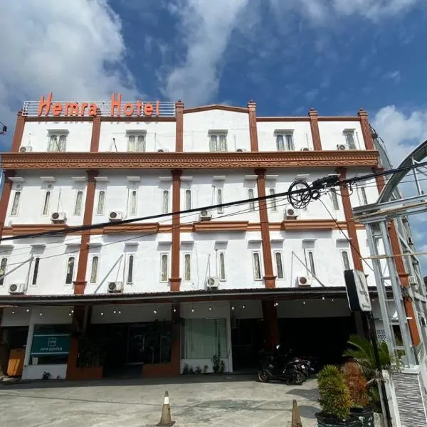 HEMRA HOTEL，位于巴厘巴板的酒店