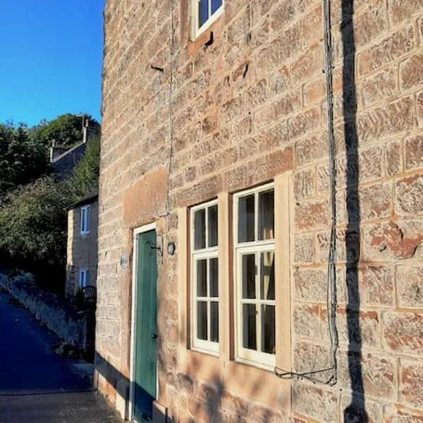 18th-Century three-bedroom Mill Worker's Cottage，位于马特洛克的酒店