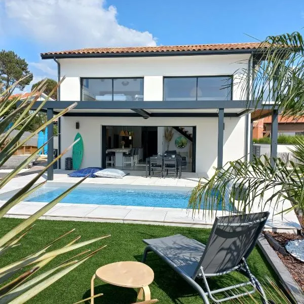 VILLA Grain De Sable PROCHE PLAGE, GOLF AVEC PISCINE，位于莫列马阿的酒店