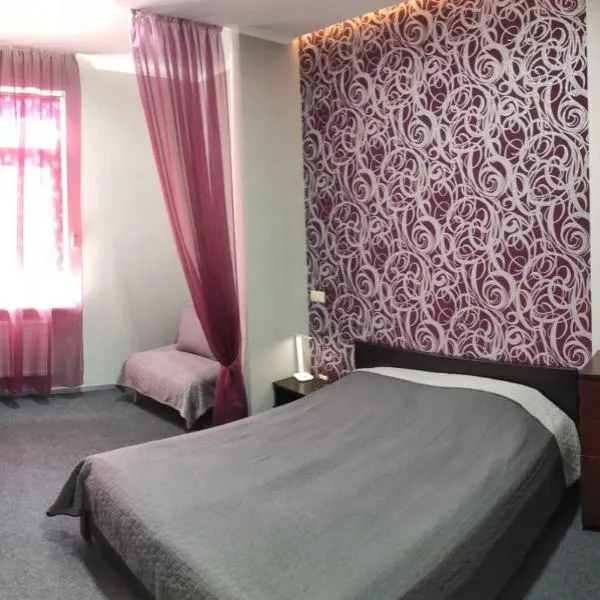 Lux Apart Lviv apartments，位于Borki的酒店