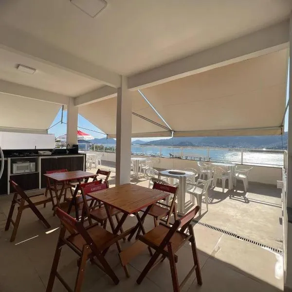 Suítes com Vista para o Mar no Marinas - Mirante do Marinas，位于安格拉杜斯雷斯的酒店