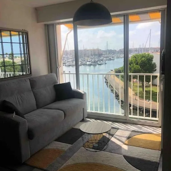 Agde : appartement vue sur le port，位于阿格德角的酒店