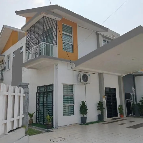 Sarrah Homestay At Kasa Height Residence，位于淡边的酒店