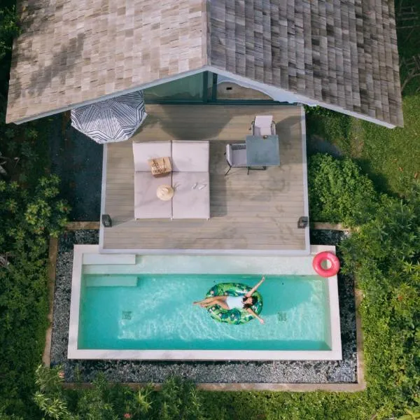 Villa Escape Burasari，位于普吉镇的酒店