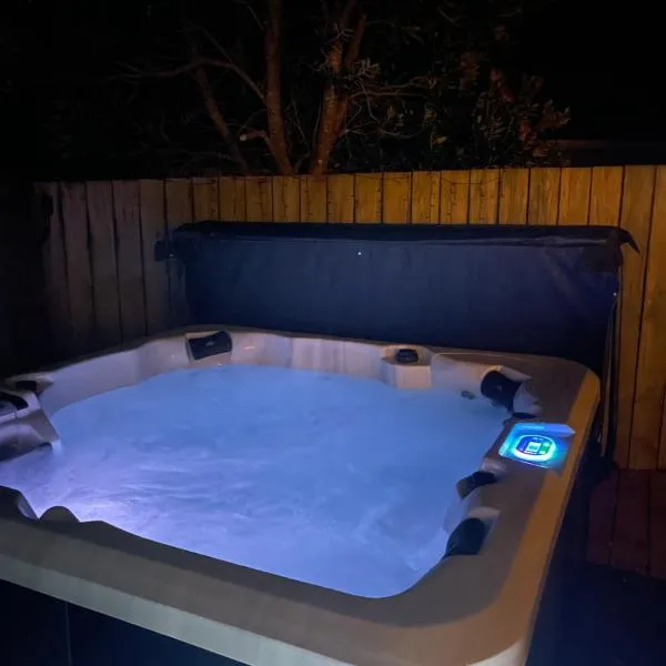 Great for Couples - Families - Groups，位于芒阿法埃的酒店