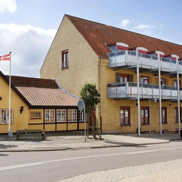 Hotel Hundested，位于Ebbeløkke的酒店