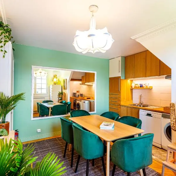 Art & Curiosity Cabinet Style Appartement with Paris view, Villa des Ammonites，位于默东的酒店