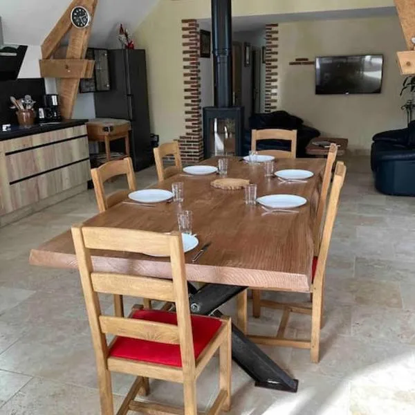 Gite le long bois campagne charme 6 pers，位于Nécy的酒店