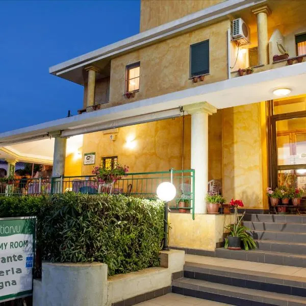 Hotel S'Ustiarvu，位于Marina di Orosei的酒店