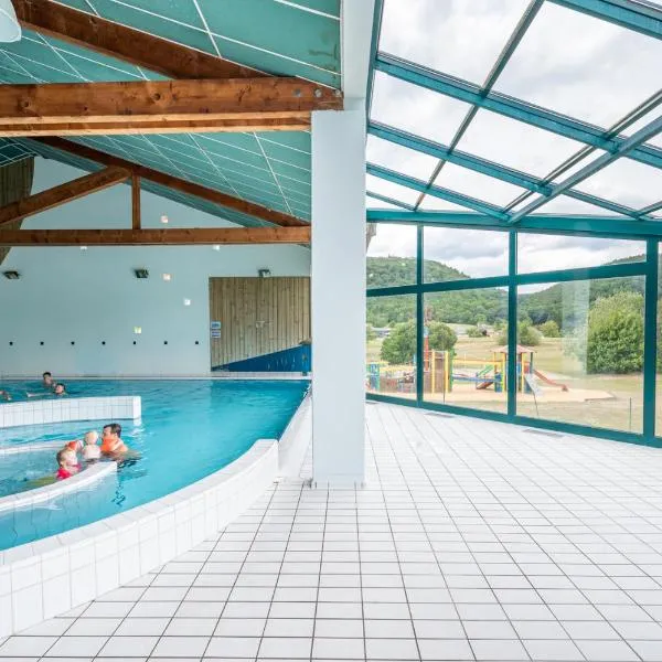 Camping Les Vosges du Nord，位于Oberbronn的酒店