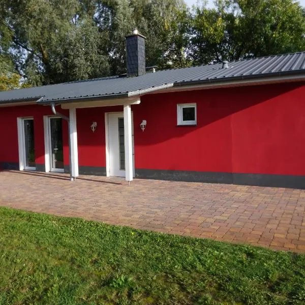 Ferienhaus am Naturschutzgebiet，位于拉特诺的酒店
