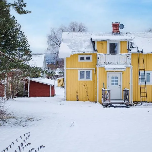 Mysigt hus utanför Järvsö，位于Arbrå的酒店