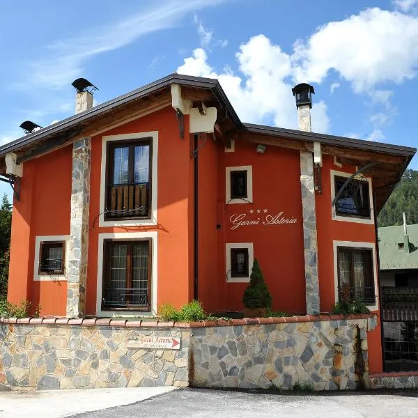 Garnì Astoria Hotel & SPA，位于Rocca Cinquemiglia的酒店