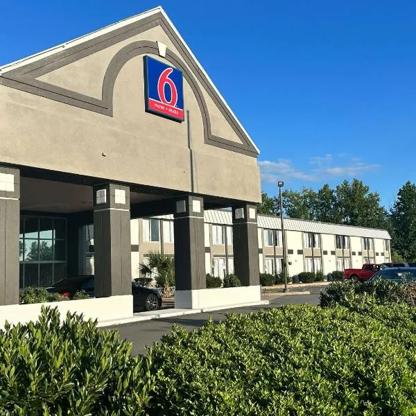 Motel 6 Rock Hill SC，位于Sturgis Estates的酒店