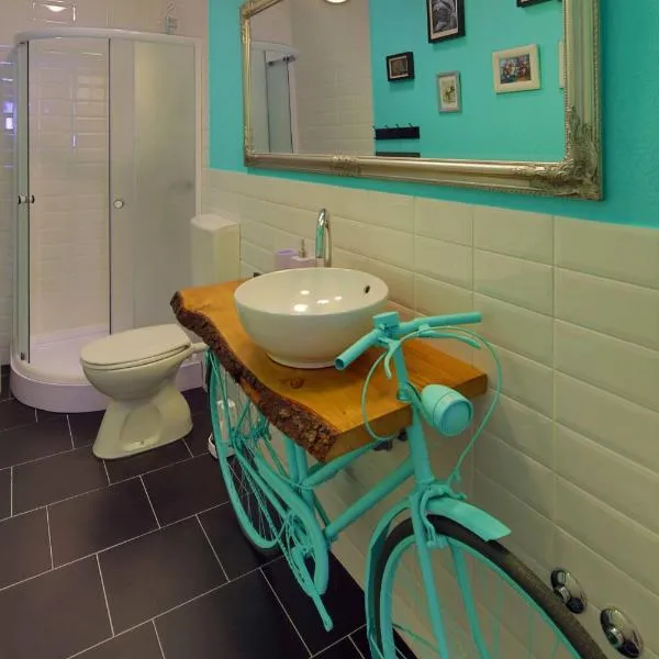 埃尔达公寓，位于马卡尔斯卡的酒店