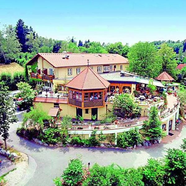 Hotel Restaurant - Häuserl im Wald Graz，位于Sankt Radegund bei Graz的酒店