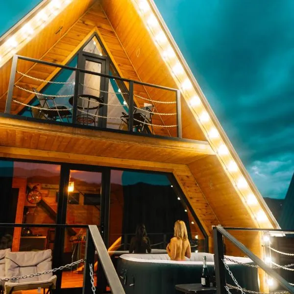 Oda Riverside Cottages，位于Aragvispiri的酒店