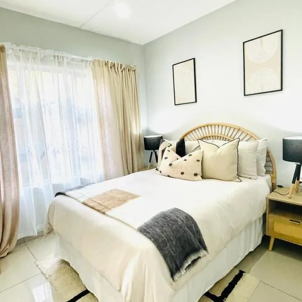 Trendy, Comfortable 1 bedroom Apartments in Mthatha，位于Ngangelizwe的酒店