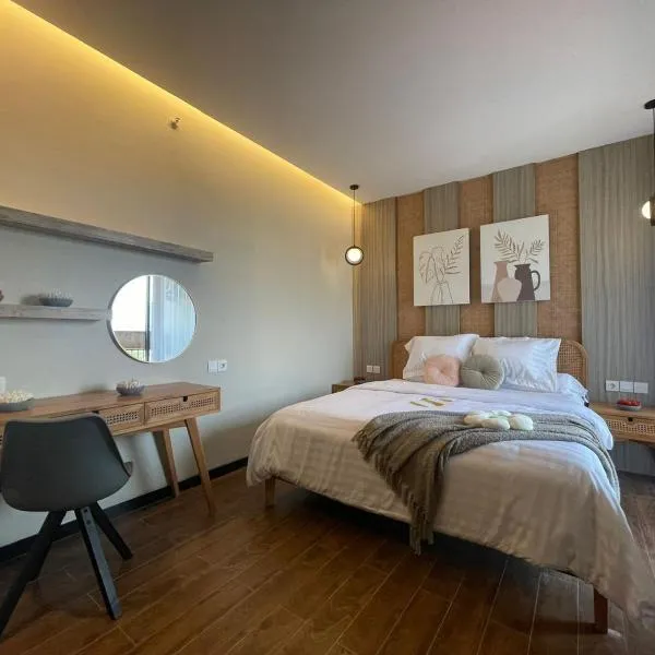 Stay.vie Hotel,位于泗水的酒店