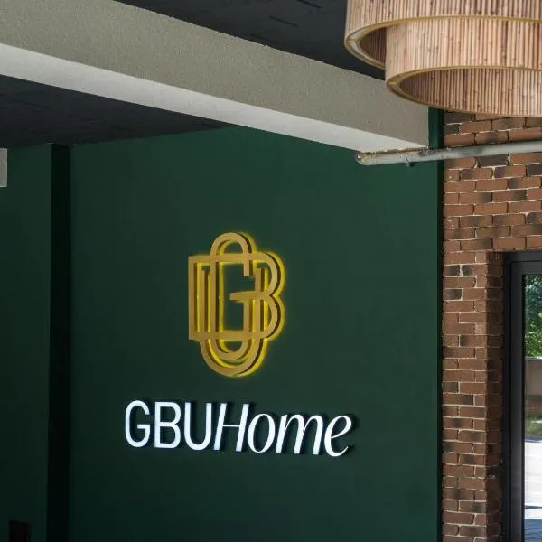 GBU Home Timisoara，位于Sânmihaiu Român的酒店