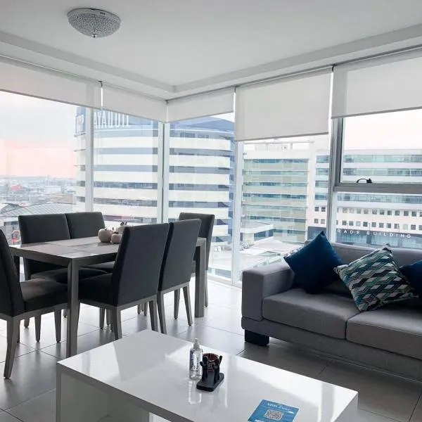 Lujoso depa con vista a todo Guayaquil!，位于瓜亚基尔的酒店