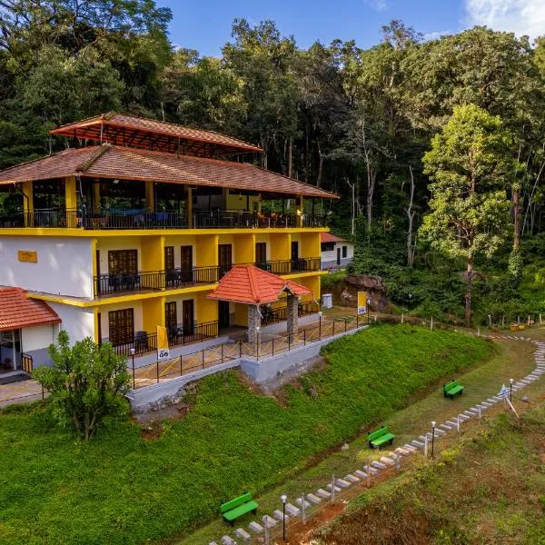 The Hosteller Coorg Rainforest, Madikeri，位于西达普尔的酒店