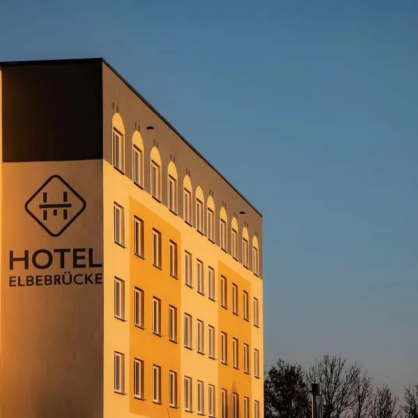 Hotel Restaurant Elbebrücke，位于Dessau的酒店