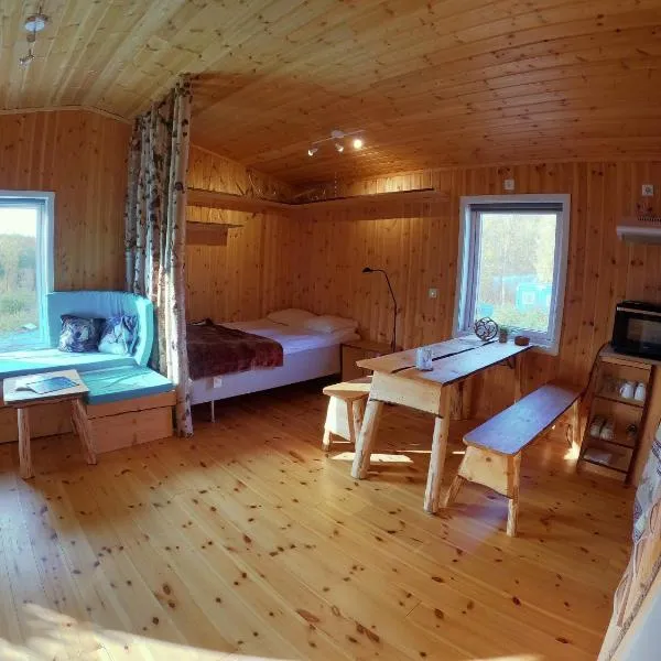 Wild Caribou's Wildwood Cabin，位于Bævkopp的酒店