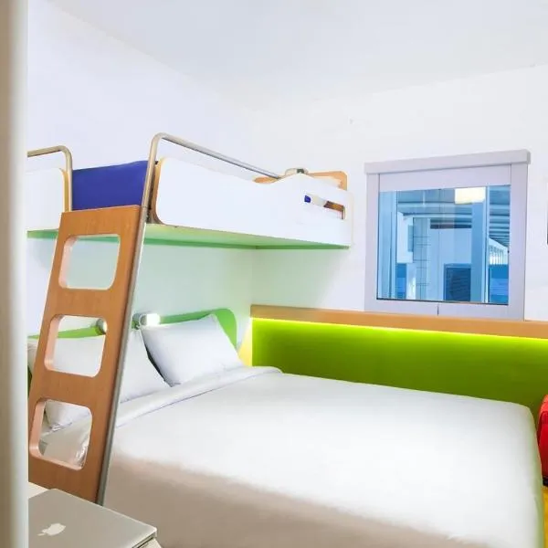 Cordia Hotel Makassar Airport，位于马卡萨的酒店