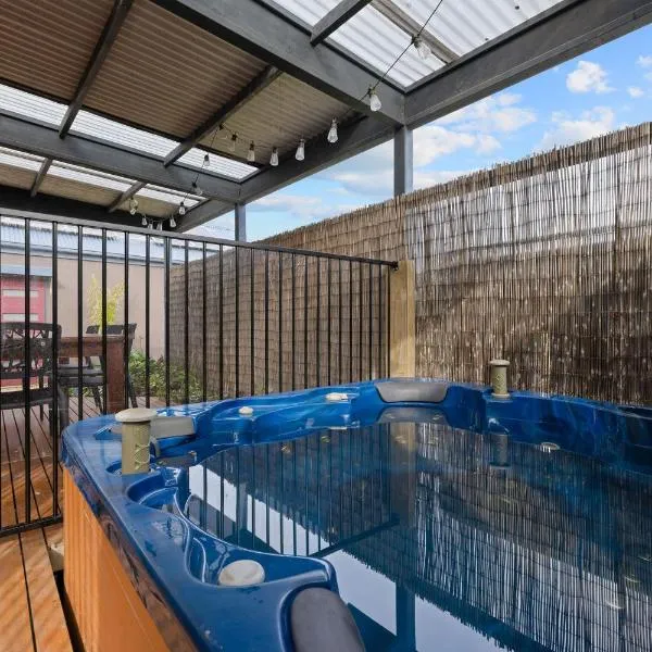 Back Beach Oasis，位于史密斯海滩的酒店