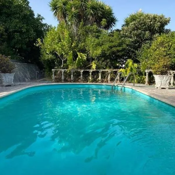 Oceans Classic, pool, 12 pp，位于卡希亚什的酒店