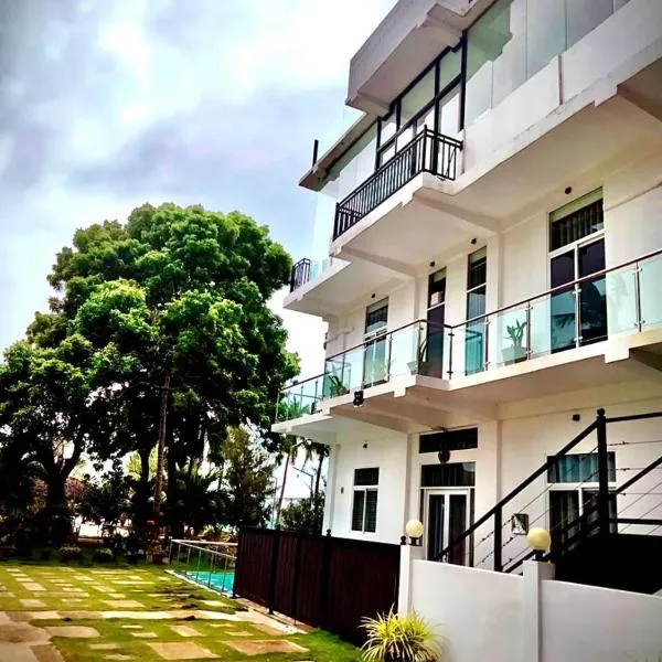 Florence Villas，位于贾夫纳的酒店