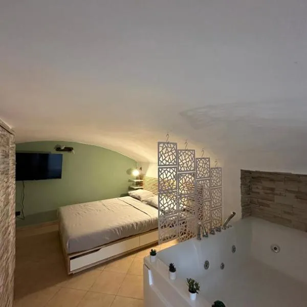 [Verdesera] Idromassaggio, Netflix, Wifi a Porta Susa，位于都灵的酒店