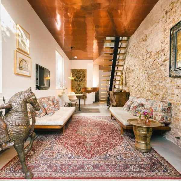 De DroomBoutique - Goud & Zilver Suites，位于霍林赫姆的酒店