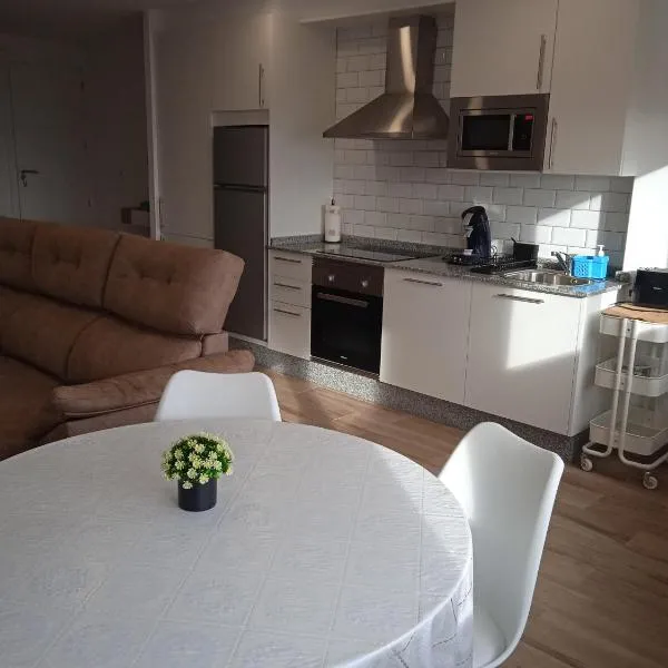 La casa del timón primer piso，位于Fondo的酒店
