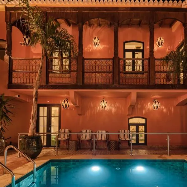 Casa Riad Yasmin，位于Barranco do Resgalho的酒店