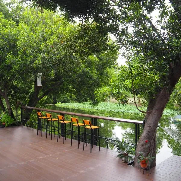 Banmai87 Guest House บ้านไม้87 เกสต์เฮ้าส์，位于大城的酒店