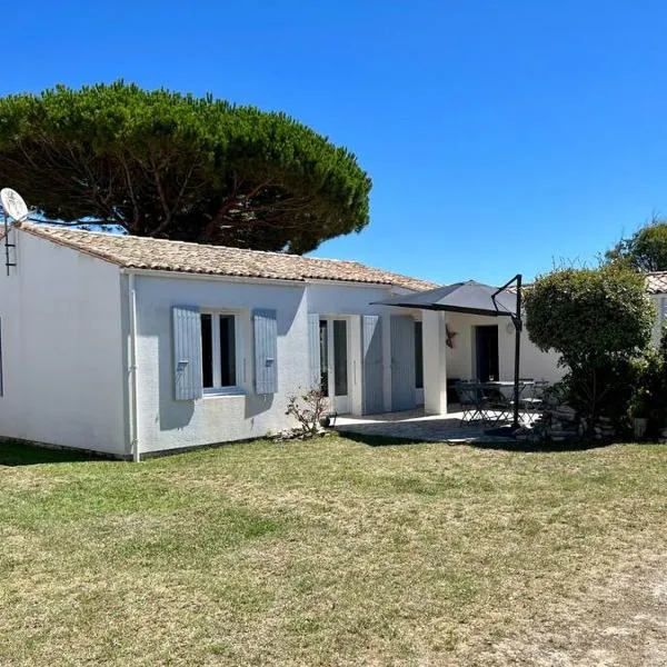 Villa First d’Aromm Au Nord de l’île D’oleron，位于La Brée-les-Bains的酒店