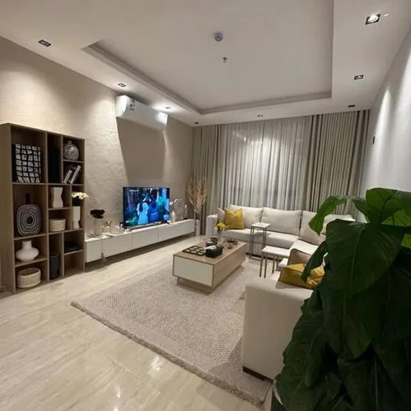 Three Bedroom furnished apartment in north Riyadh - شقه 3 غرف مميزه ومتكامله في شمال الرياض مع مرافق فريده，位于利雅德的酒店