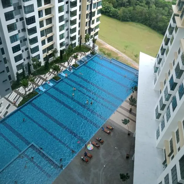 LUXURY STAY - 2 ROOMS with CONDO Facility - Mount Austin JB - SPECIAL OFFER，位于新山的酒店