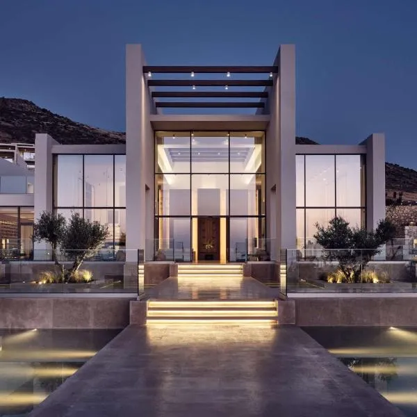 The Royal Senses Resort & Spa Crete, Curio Collection by Hilton，位于Margarítai的酒店