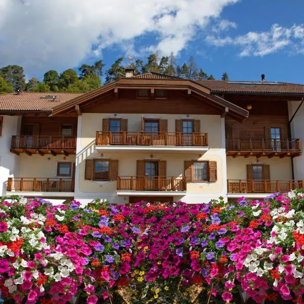 曼努埃拉加尼旅馆，位于Anterivo的酒店